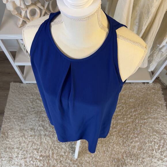 By & By Women's Size Medium Blue Sleevelss Pleated Front Lined Top #2977 - Picture 4 of 5